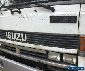 ISUZU FVR FRR FSR WRECKING WRECKING WRECKING LISTING FOR CAB IN PICS 4 and 5