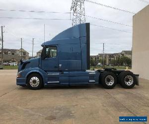 2013 VOLVO VNL 670