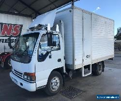 ISUZU VAN for Sale