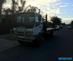 1993 ISUZU White Truck with Banana Back