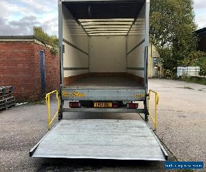 ISUZU FORWARD N75.190 AUTO BOX LORRY 7.5 TON VERY LOE MILAGE WITH COLUMN TAILIFT