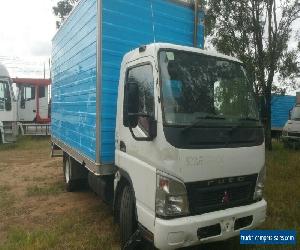 Mitsubishi Fuso Canter 2007 Furniture Pantech Truck. Courier Pan