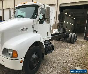 1999 Kenworth T300