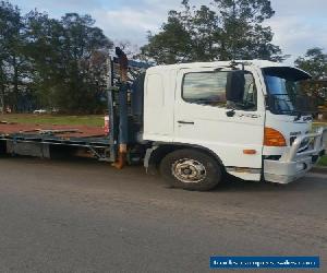 3 CAR CARRIER HINO