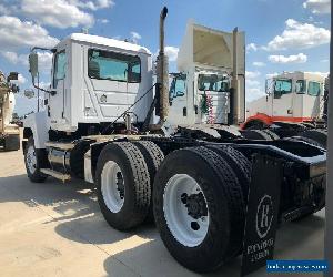 2005 Mack CHN613