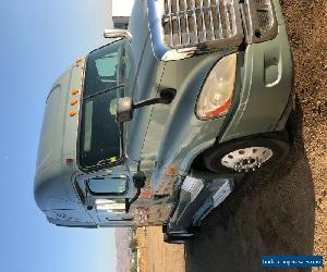 2013 Freightliner CASCADIA