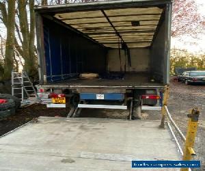 Renault 18ton premium curtain side 