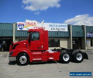 2012 Volvo VNL 300 --