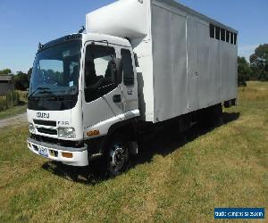 isuzu 2001 frr 500  horse truck long