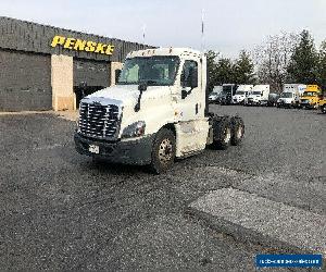 2016 Freightliner CASCADIA 125