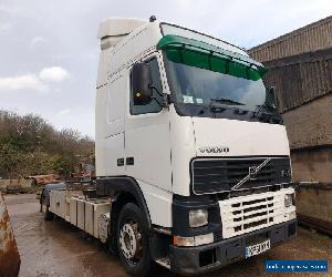 Volvo FH12 - Twist Locks & Drawbar - Demount