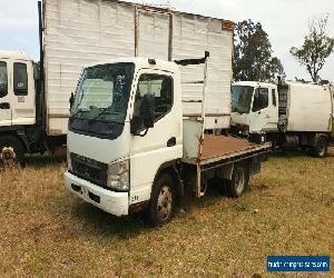 Mitsubishi Fuso canter 2007 table tray top truck. Car Licence truck