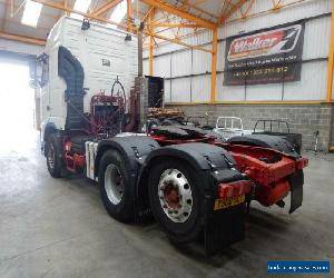 VOLVO FH GLOBETROTTER 6 X 2 TAG AXLE TRACTOR UNIT