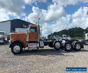 2015 Peterbilt 389