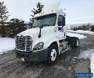 2017 Freightliner CASCADIA 125