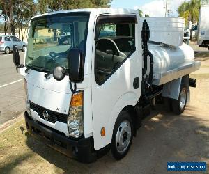 2010 F24 NISSAN ATLAS 1800L VACUUM TANKER WITH ELECTRIC HOSE REEL. SUITABLE FOR 