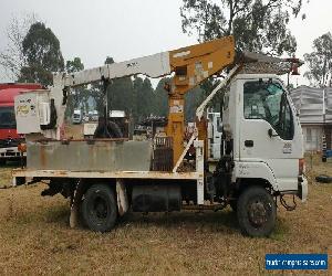 Isuzu NPS 300 4wd cherry picker truck. Versalift