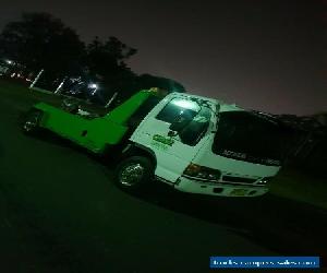 TOW TRUCK ISUZU 2000 model for Sale