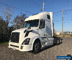 2015 Volvo VNL64T670