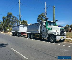 Mack trident & super dog trailer. for Sale