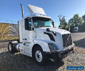 2013 Volvo VNL42T300