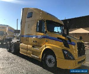 2016 Volvo VNL64T670