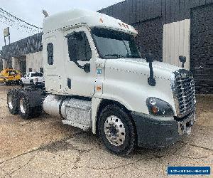 2015 Freightliner CASCADIA 125