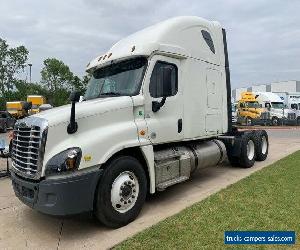 2018 Freightliner CASCADIA 125