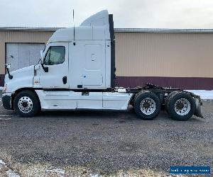 2009 Freightliner Cascadia CA125D