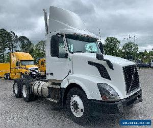 2014 Volvo VNL64T300