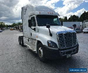 2015 Freightliner CASCADIA 125