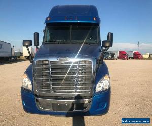 2015 Freightliner cascadia