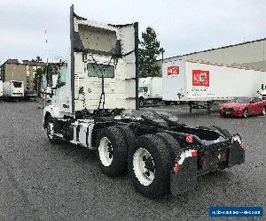 2014 Volvo VNL64T300