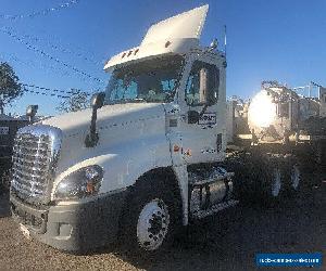 2017 Freightliner CASCADIA 125