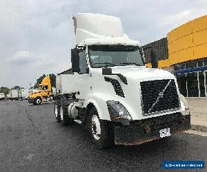 2013 Volvo VNL64T300