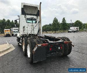 2013 Volvo VNL64T300