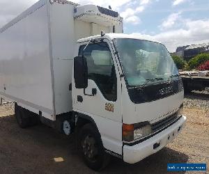 Isuzu npr400 truck 