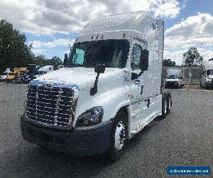 2015 Freightliner CASCADIA 125