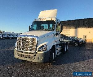 2015 Freightliner CASCADIA 125