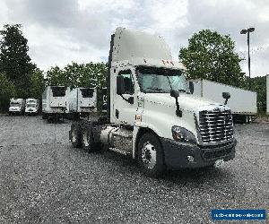 2015 Freightliner CASCADIA 125