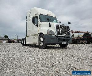 2016 Freightliner CASCADIA 125