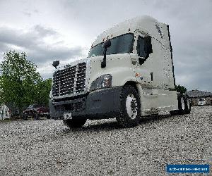 2016 Freightliner CASCADIA 125