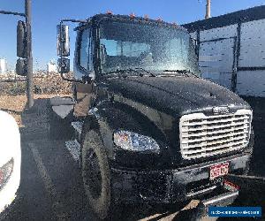 2005 Freightliner BUSINESS CLASS M2 106