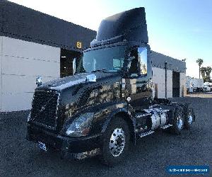 2014 Volvo VNL64T300