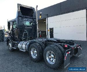 2014 Volvo VNL64T300