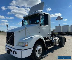 2011 Volvo VNM42T200