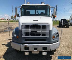 2000 Freightliner FL112