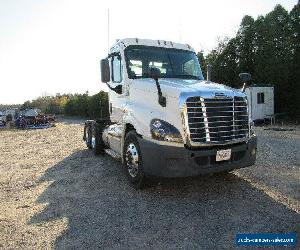 2015 Freightliner CASCADIA 125