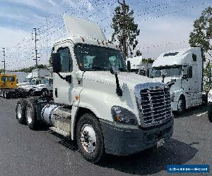 2016 Freightliner CASCADIA 125