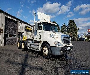 2004 Freightliner COLUMBIA 120